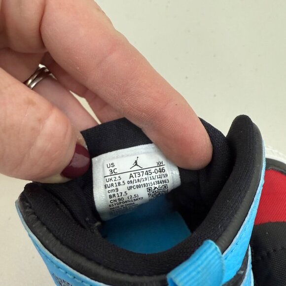 Nike Air Jordan 1 NC to Chi Crib Bootie Shoes AT3745-046 Infant Baby size 3C - Picture 5 of 8